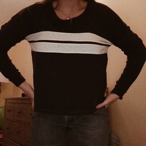 ABERCROMBIE & FITCH navy blue and striped top